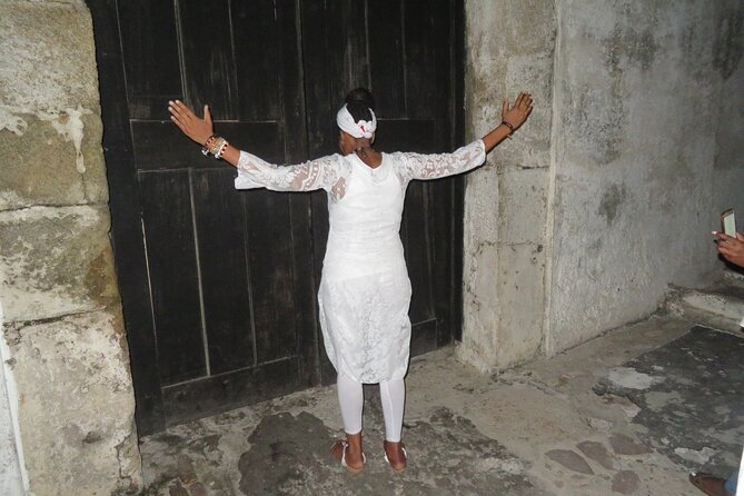 10 Day Ghana Adventure and Culture Tour - Kumasi, Manhyia Palace, and Lake Bosumtwi
