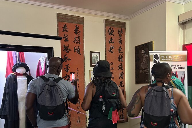 6-Hour Private Guided Accra City Tour - Independence Square and Black Star Square