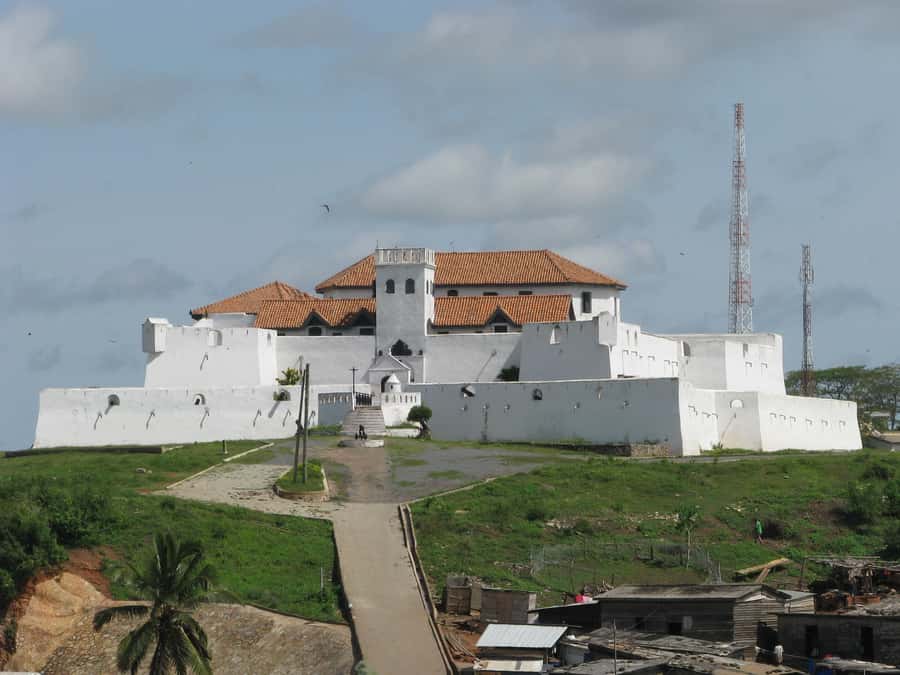 Accra: Cape Coast and Elmina Private Cultural Tour - Kakum National Park and the canopy bridges