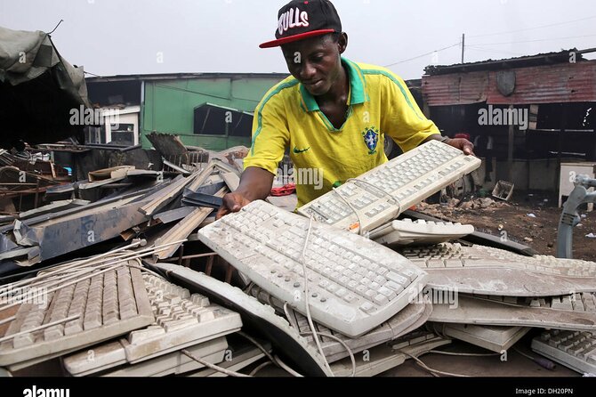 Accra E-waste and Recycling experience in Agbogbloshie - How the private format affects the experience