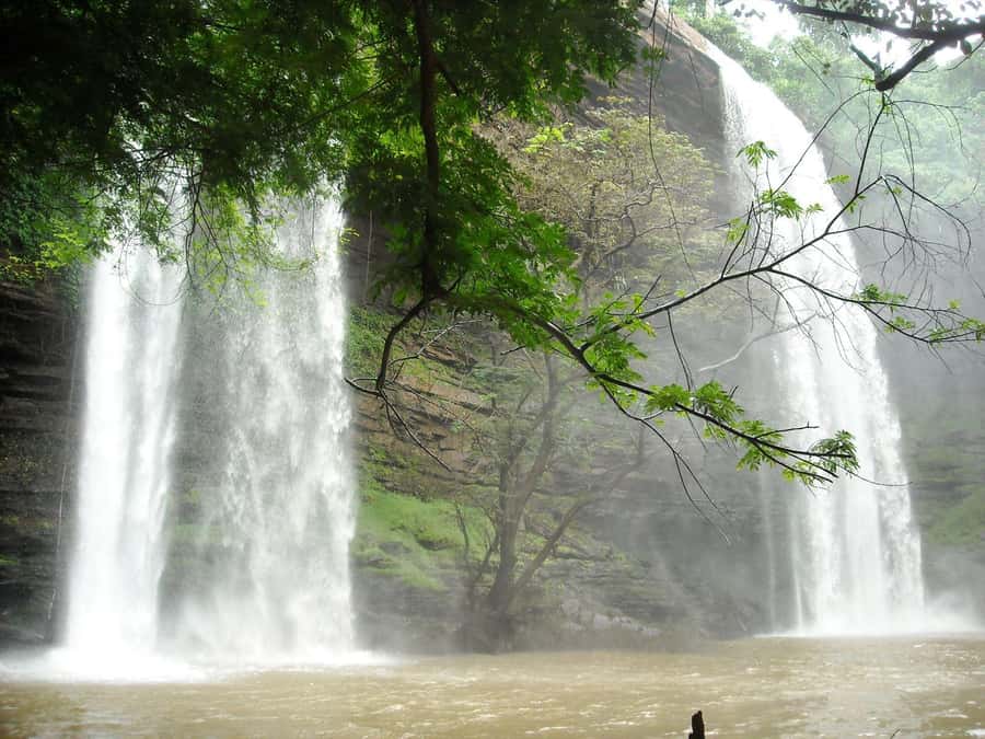 Accra: Eastern Region Waterfalls Tour - Boti Falls and the 250-step descent