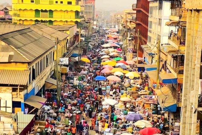 Accra, Ghana Guided Local Market Tour - A private group of three keeps the shopping focused