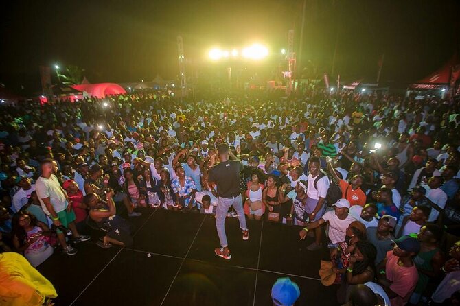 Accra Nightlife with Afrobeat Music and Dance - The music is the heart of the experience