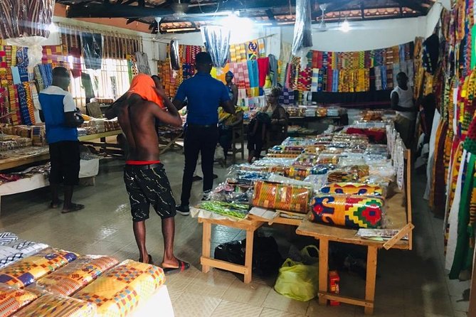 Bonwire Namimg Ceremony and Kente Tourist Center - What the Private Format Adds