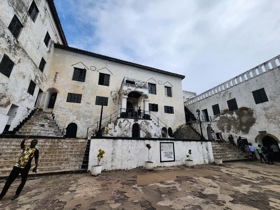Discover Cape Coast and Elmina Castle with Kakum - The guides make the difference