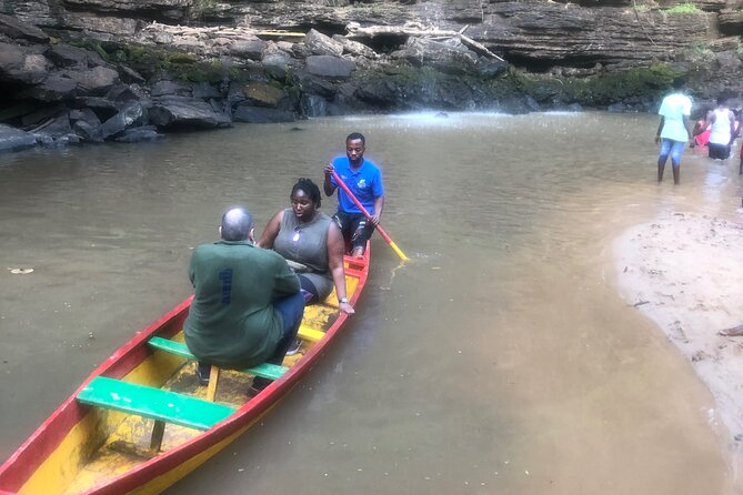 Experience Boti Waterfalls, Aburi Botanical Gardens & Tetteh Quarshie Cocoa Farm - Who will enjoy this Ghana countryside tour?