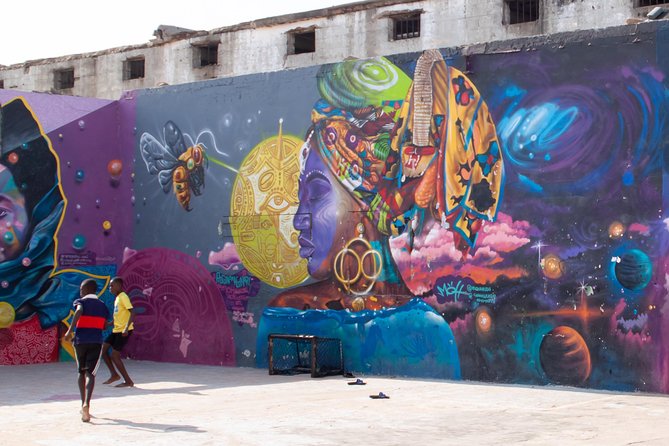 Explore Accra - Crafts at the Center for National Culture