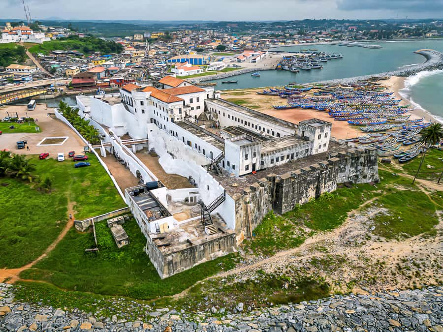 From Accra: Cape Coast, Elmina Castle & Kakum Park Day Tour - Kakum National Park and the seven-bridge test