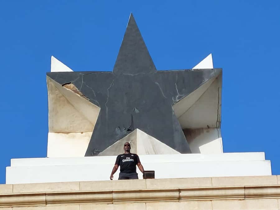 Full-Day Accra City Tour - Passing through Accra and reaching Jamestown