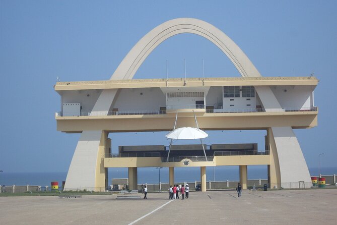Full-Day Private Culture and History Tour of Accra - Driving through historic Jamestown