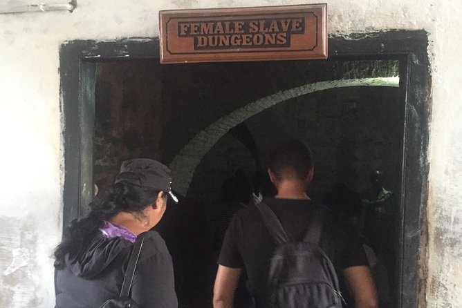 Historical Day Tour to Cape Coast, Elmina and Kakum - Leaving Accra at 6:00 am