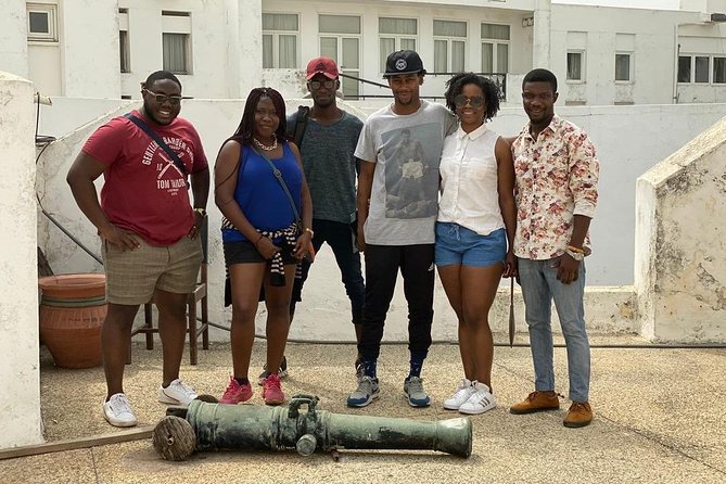 Know Ghana in 4 hrs - Accra City Tour - Black Star Gate and Independence Square