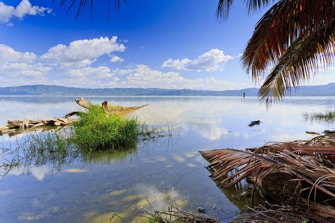 Lake Bosomtwe Boat Cruisely and Kumasi City Tours - Okomfo Anokye Sword Site and the Golden Stool story