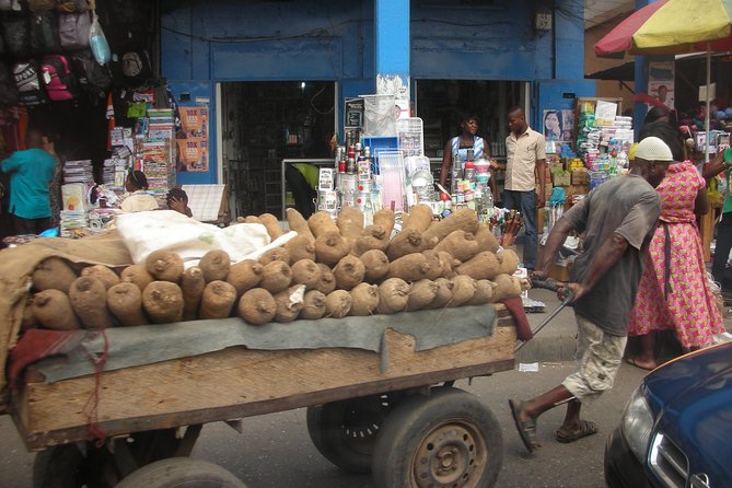 Makola Market Walking Tour - Why a private local guide matters here