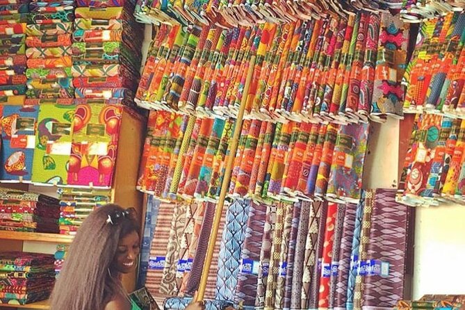 Private Accra Market Tour - Accra Arts Centre shifts from daily goods to handmade pieces