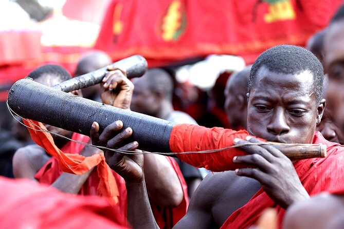 Private Multi-Day Ghana Tour about Culture History and Wildlife - 7 Days - Cape Coast and Elmina confront the slave-trade era